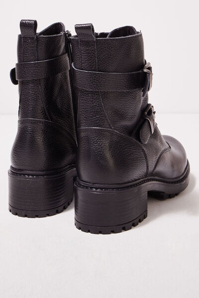 Bottines à talons en cuir noir femme