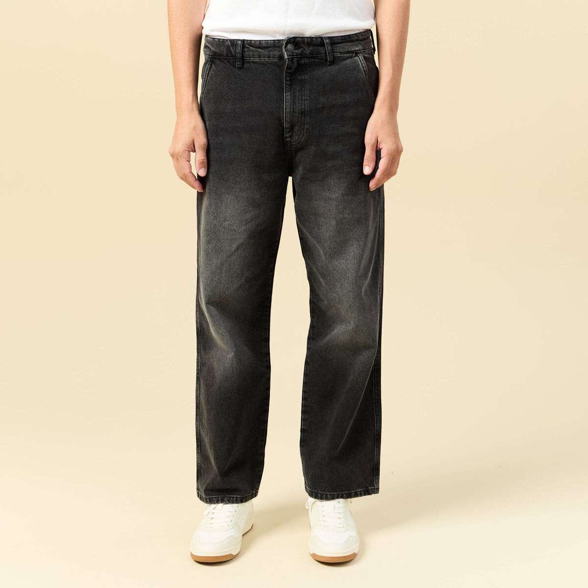 Jeans loose longueur 32 en coton denim noir homme