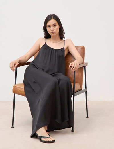 Robe bretelle satin&eacute;e col rond noir femme
