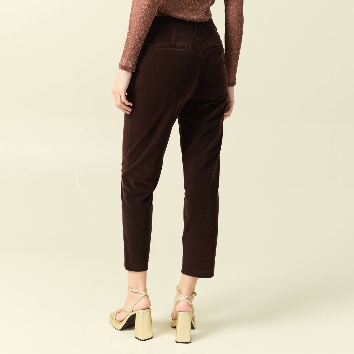 Pantalon flare taille haute en velours marron fonc&eacute; femme