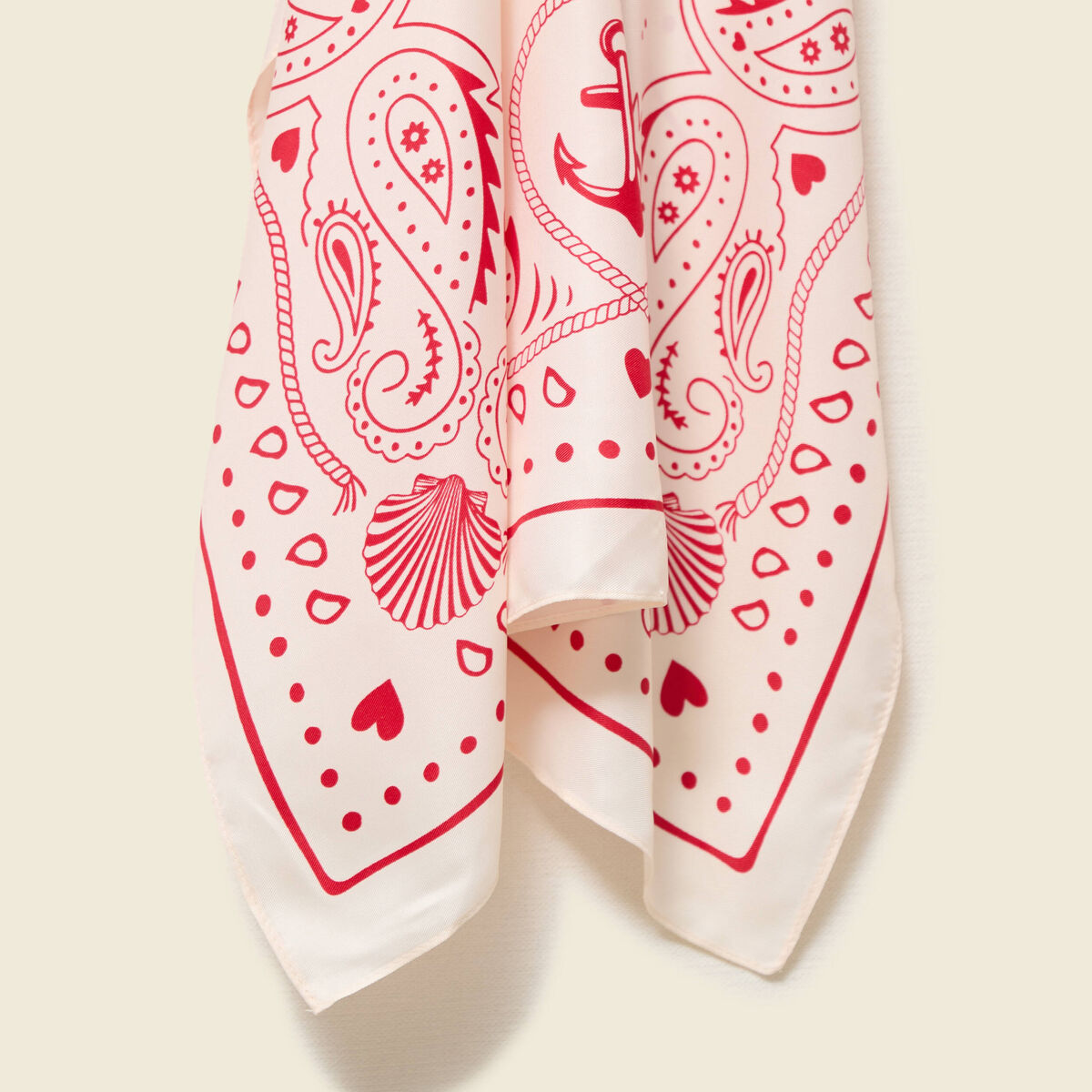 Foulard rouge femme