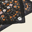 Foulard satin&eacute; carr&eacute; noir femme
