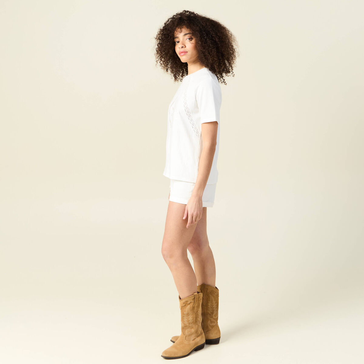 T-shirt manches courtes brodé ecru femme