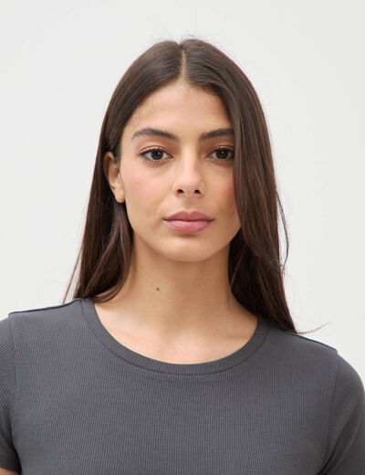 T-shirt cintr&eacute; col rond manches courtes gris femme