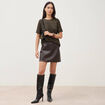 Jupe-short en similicuir doubl&eacute;e marron fonc&eacute; femme