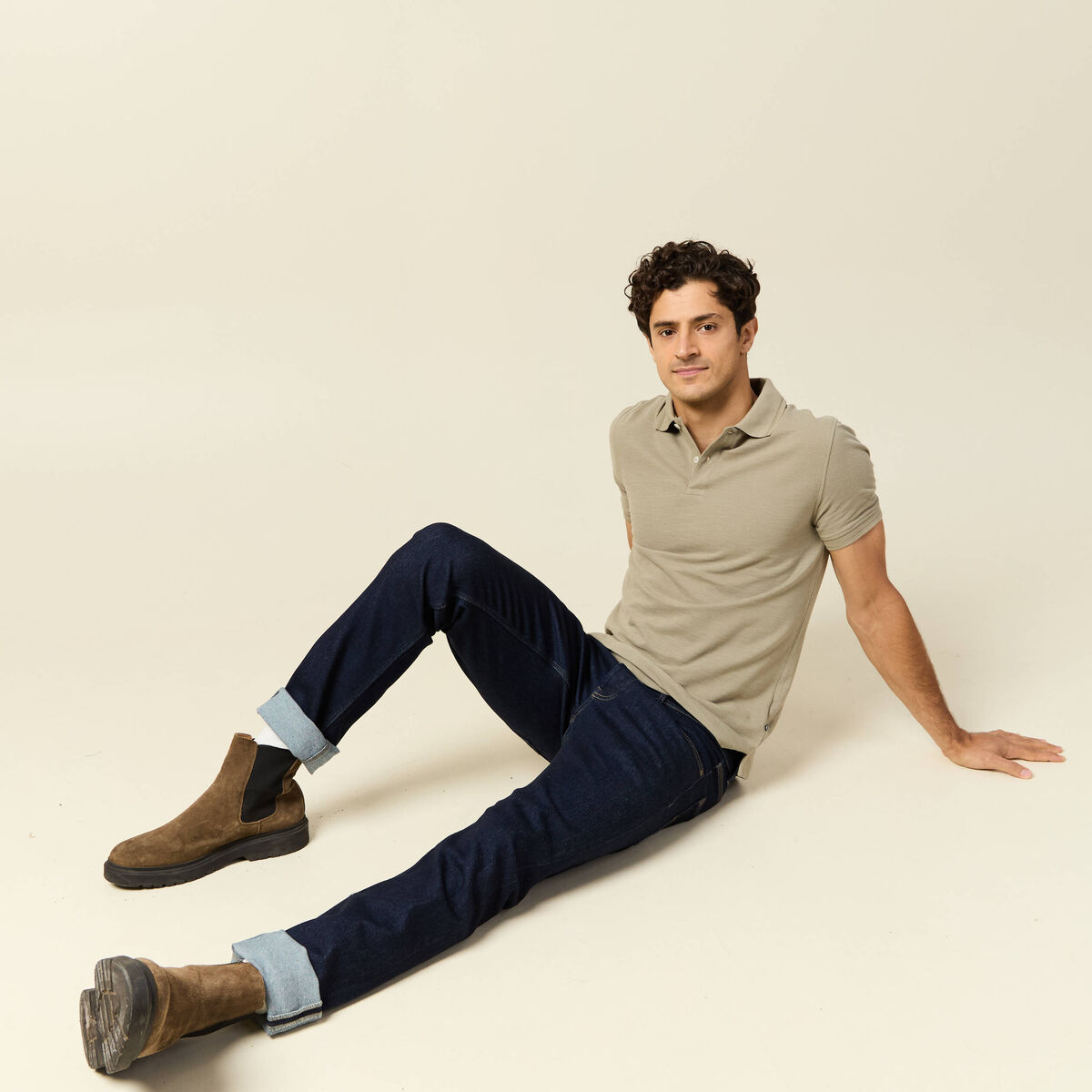 Polo cintré manches courtes en coton vert kaki homme