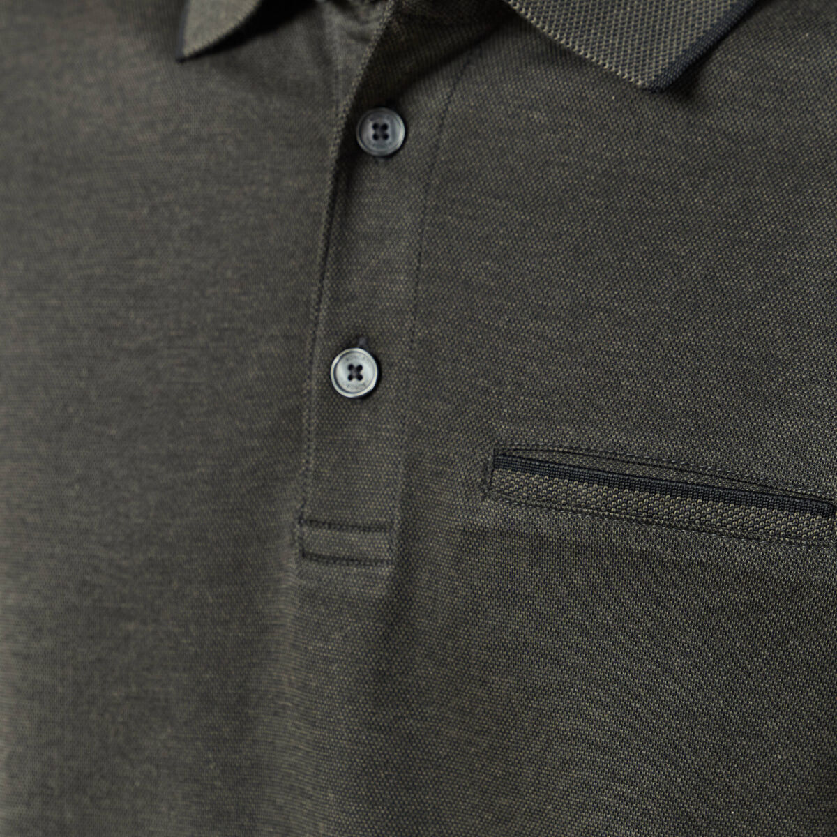 Polo cintr&eacute; manches longues noir homme