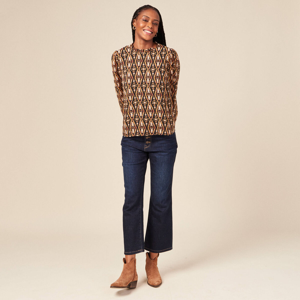 Blouse cintr&eacute;e manches longues col rond camel femme