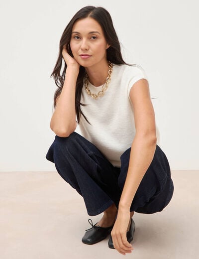 Pull droit court sans manches col rond ecru femme