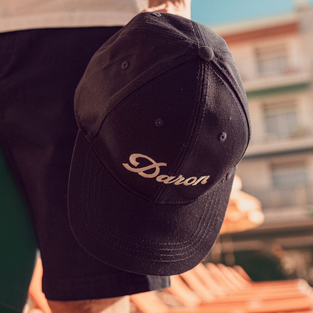 Casquette brod&eacute;e bleu marine homme
