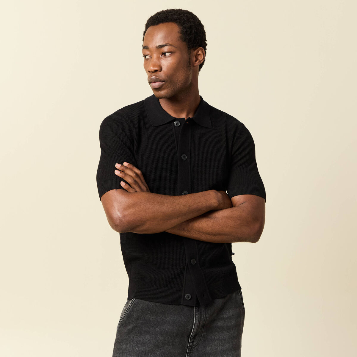 Chemise manches courtes col polo noir homme