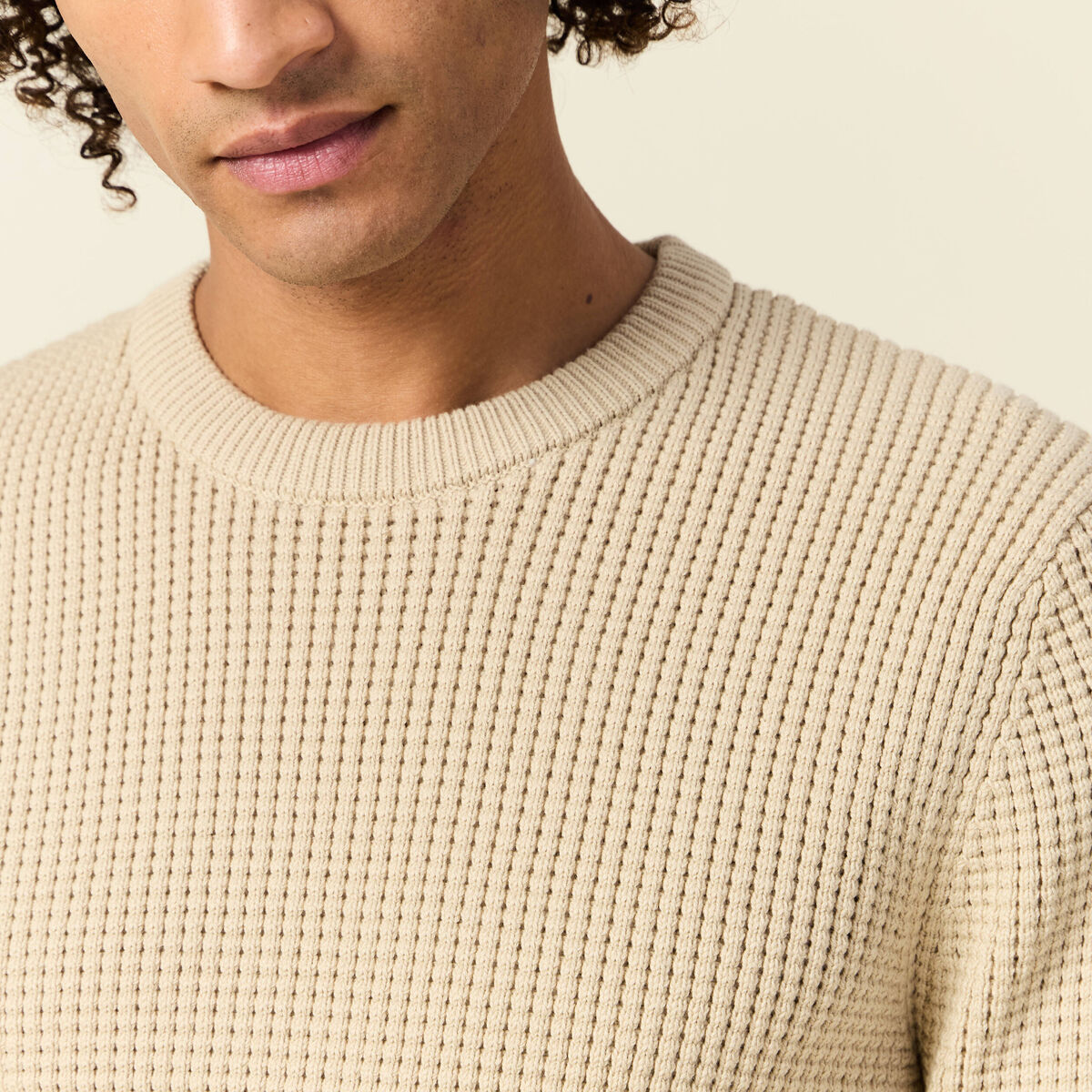 Pull manches longues col rond sable homme