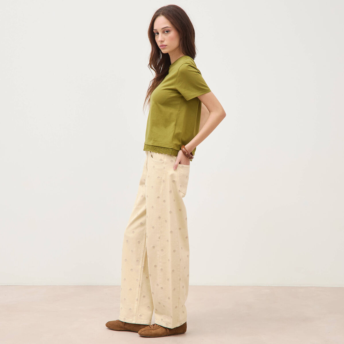 T-shirt droit col rond manches courtes vert kaki femme