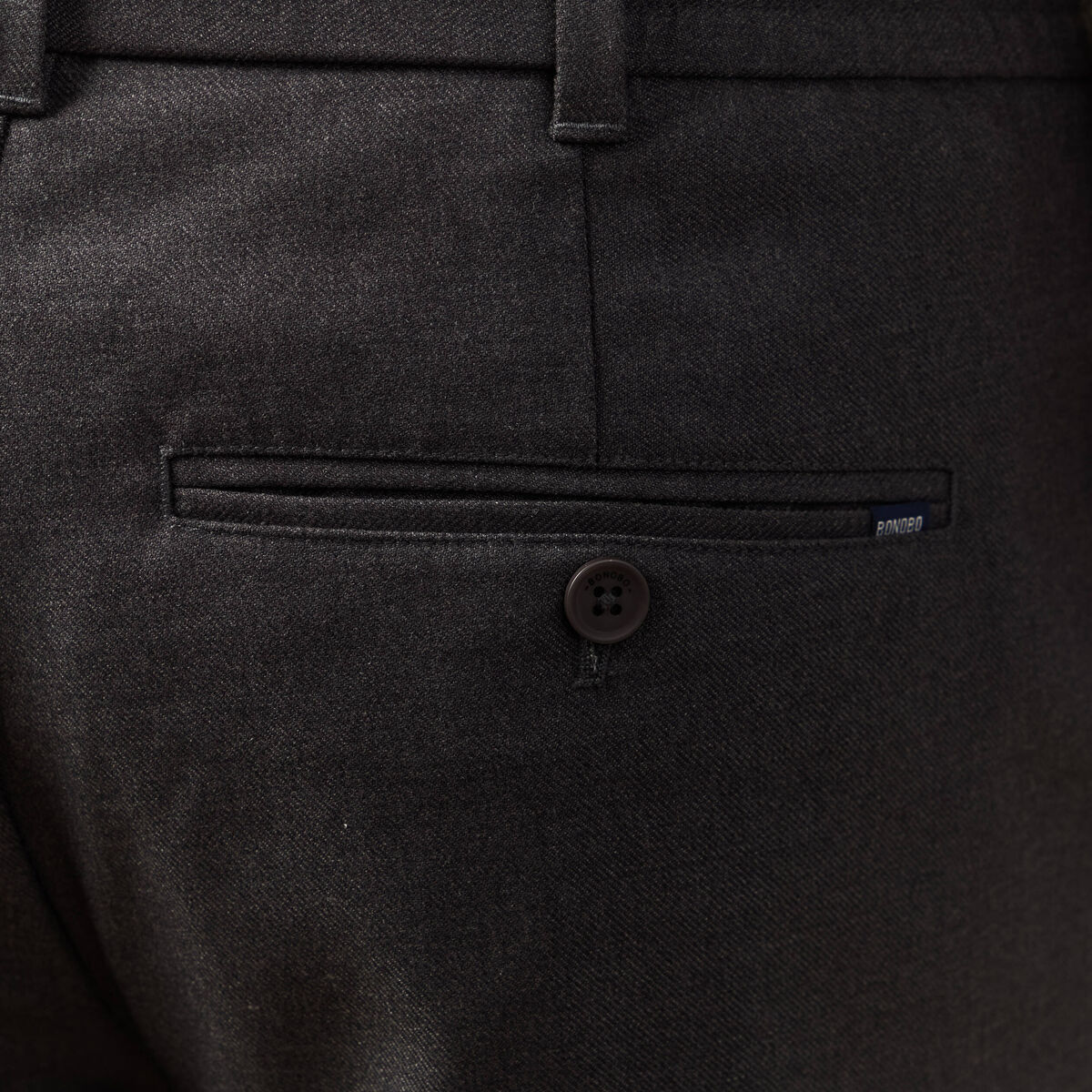 Pantalon gris fonc&eacute; homme