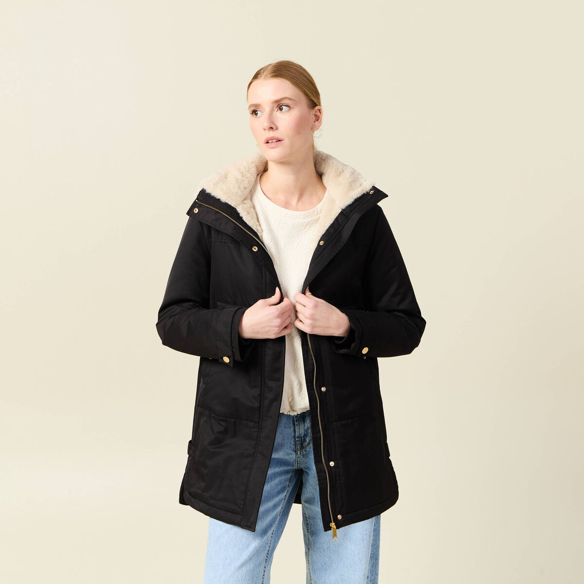 Parka droite à capuche noir femme