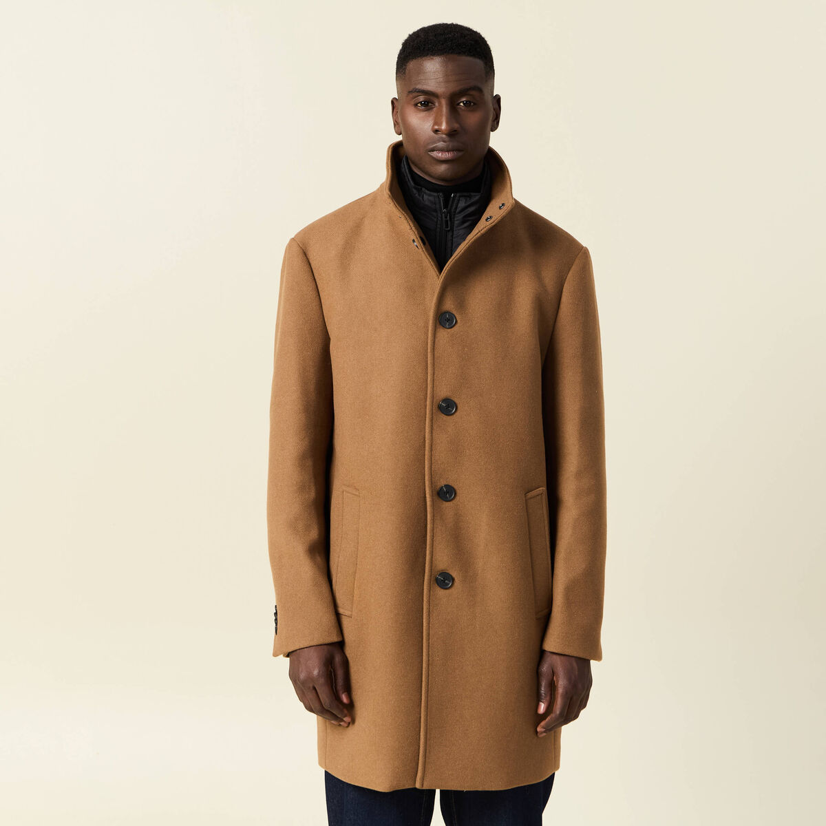 Manteau ajusté boutonné marron homme