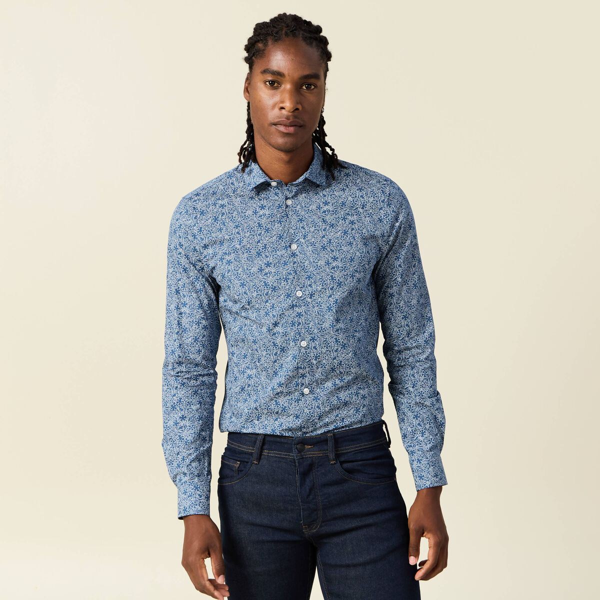 Chemise cintr&eacute;e en coton manches longues bleu marine homme