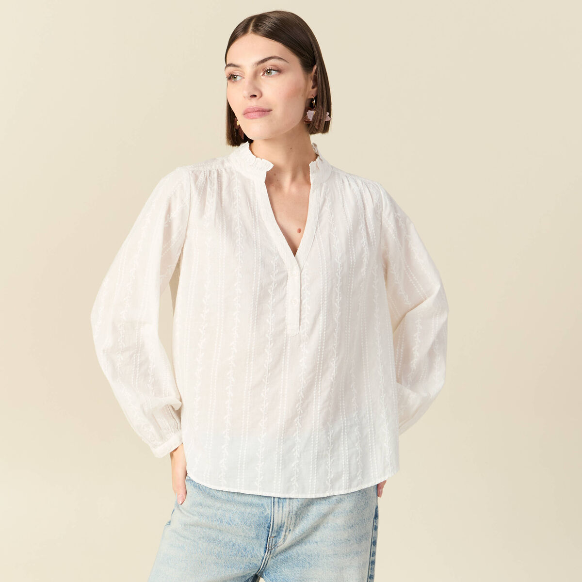 Blouse col mao manches longues en coton ecru femme
