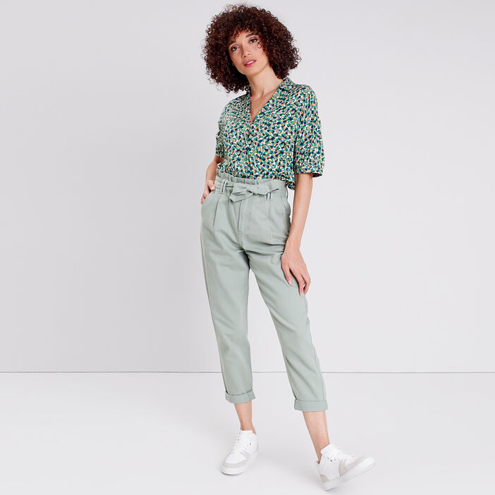 Pantalon slouchy ceinturé vert olive femme