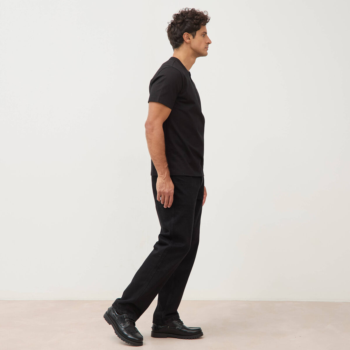 T-shirt col mao manches courtes en coton noir homme