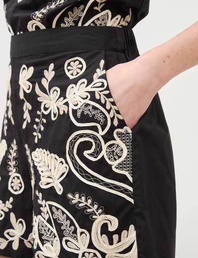 Short en coton avec broderie noir femme