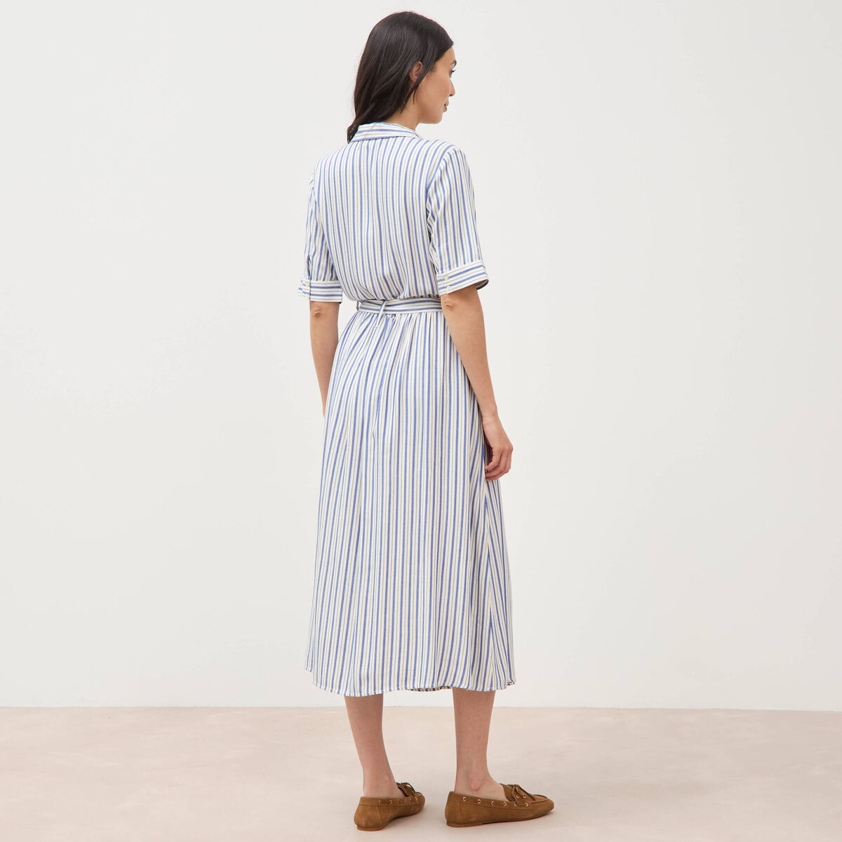 Robe manches courtes col am&eacute;ricain ecru femme