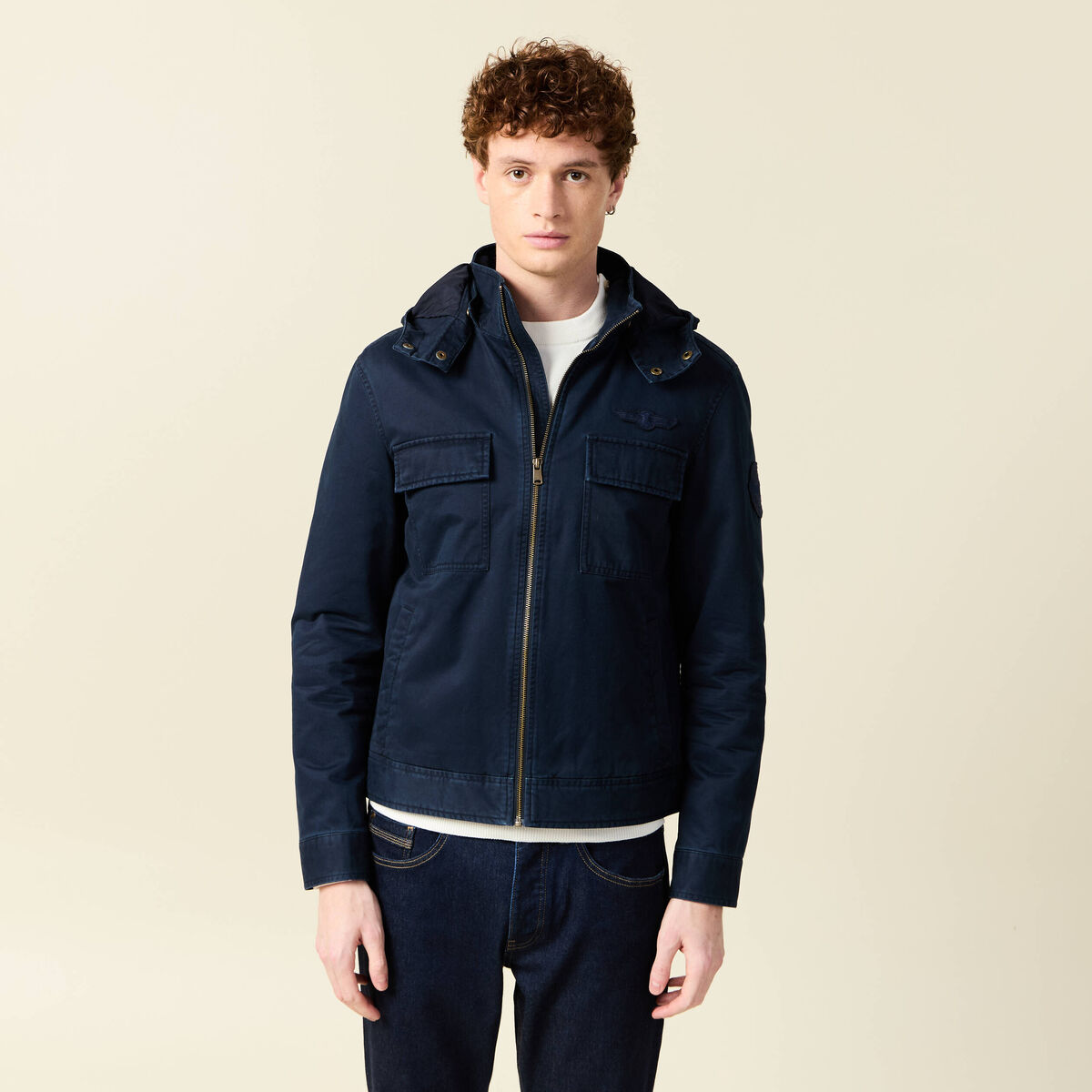 Blouson col montant à capuche bleu marine homme