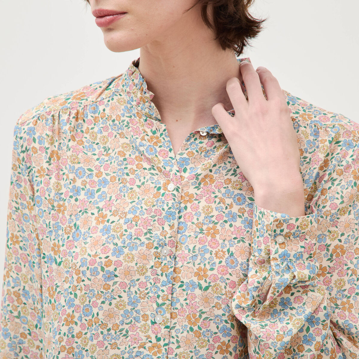 Chemise manches longues fluide bleu pastel femme