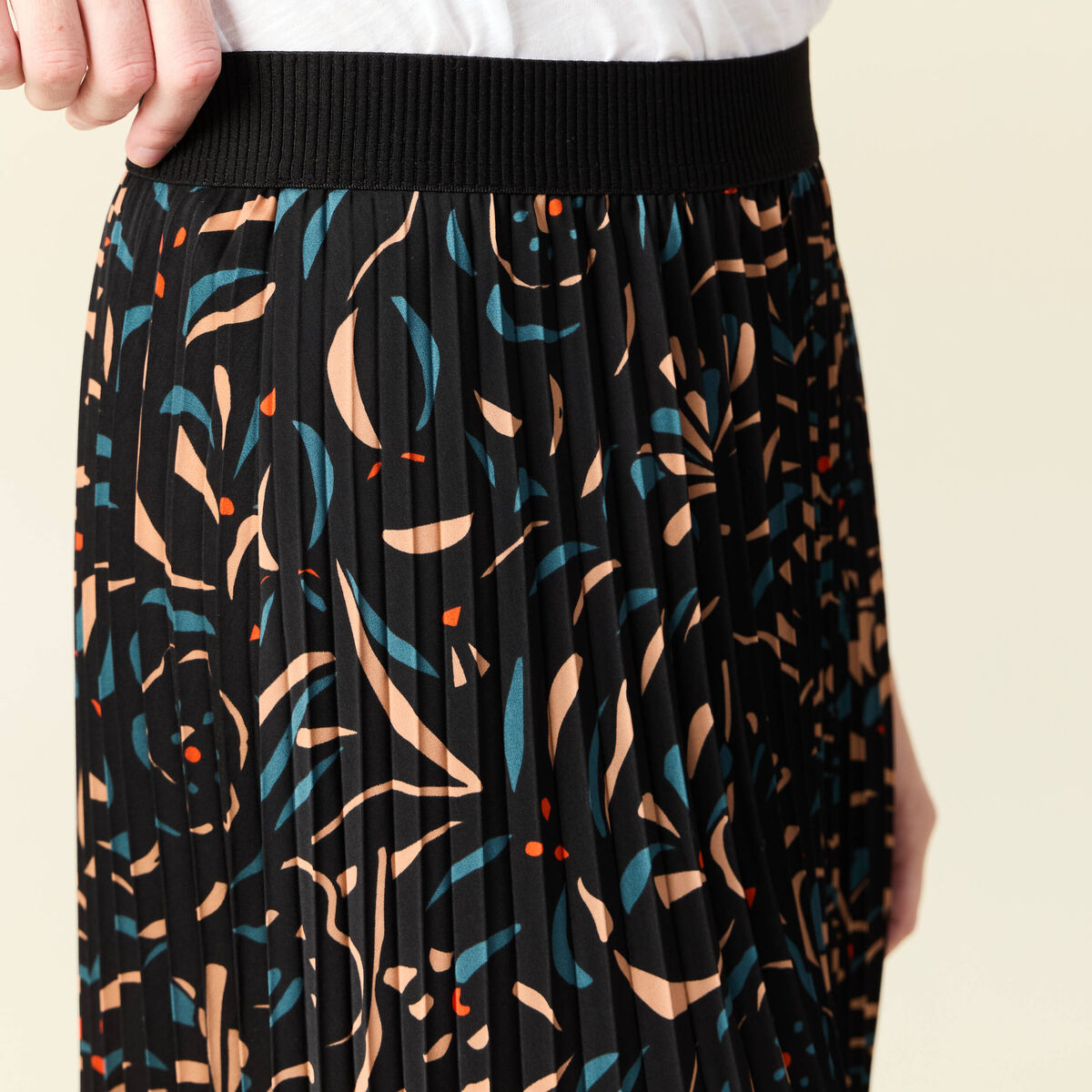 Jupe midi évasée plissée noir femme