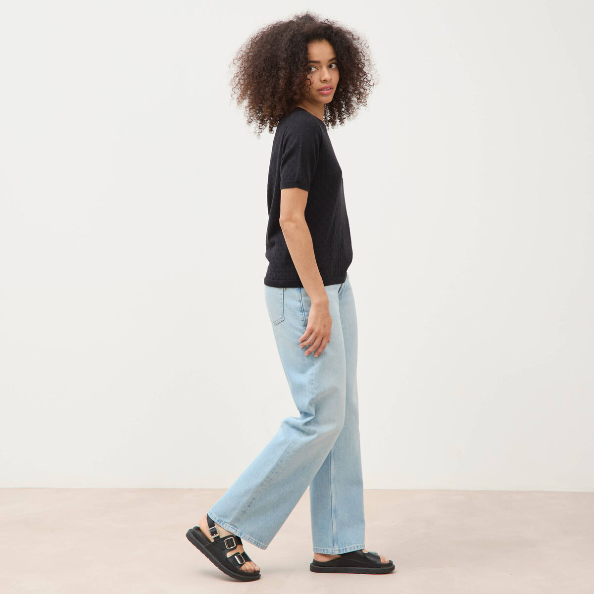 Pull col rond manches courtes noir femme