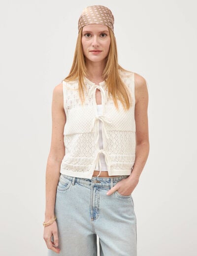 Gilet ajour&eacute; droit court sans manches creme femme