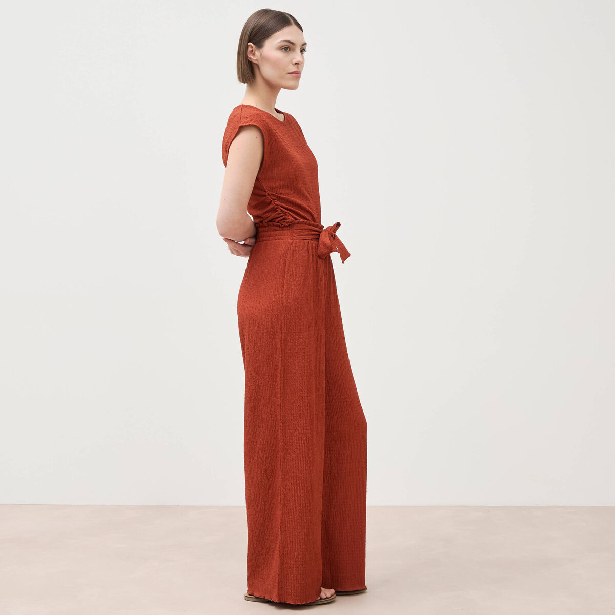 Pantalon loose avec ceinture marron cognac femme