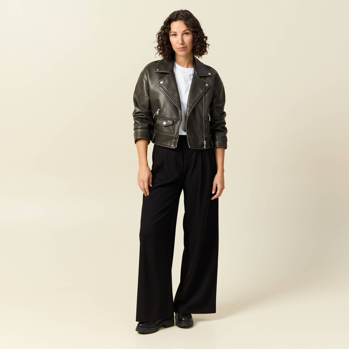 Pantalon large taille haute fluide noir femme