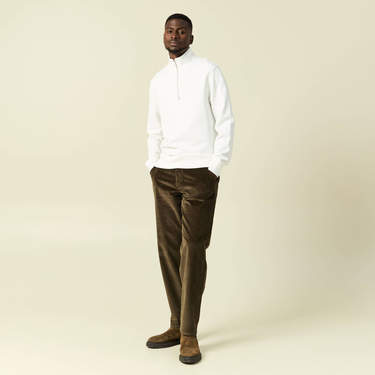 Pantalon droit en velours longueur 32 taupe homme