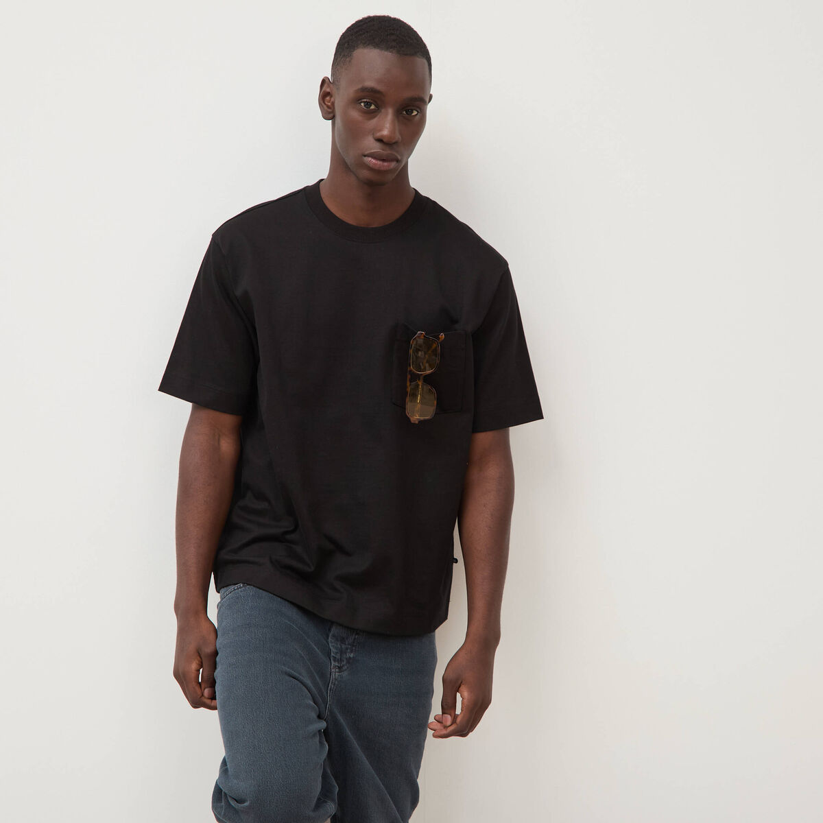 T-shirt droit en coton col ras du cou noir homme