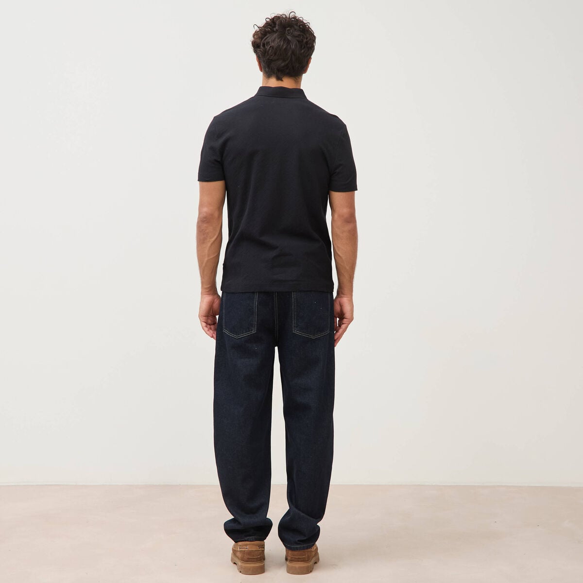 Polo droit en coton manches courtes noir homme