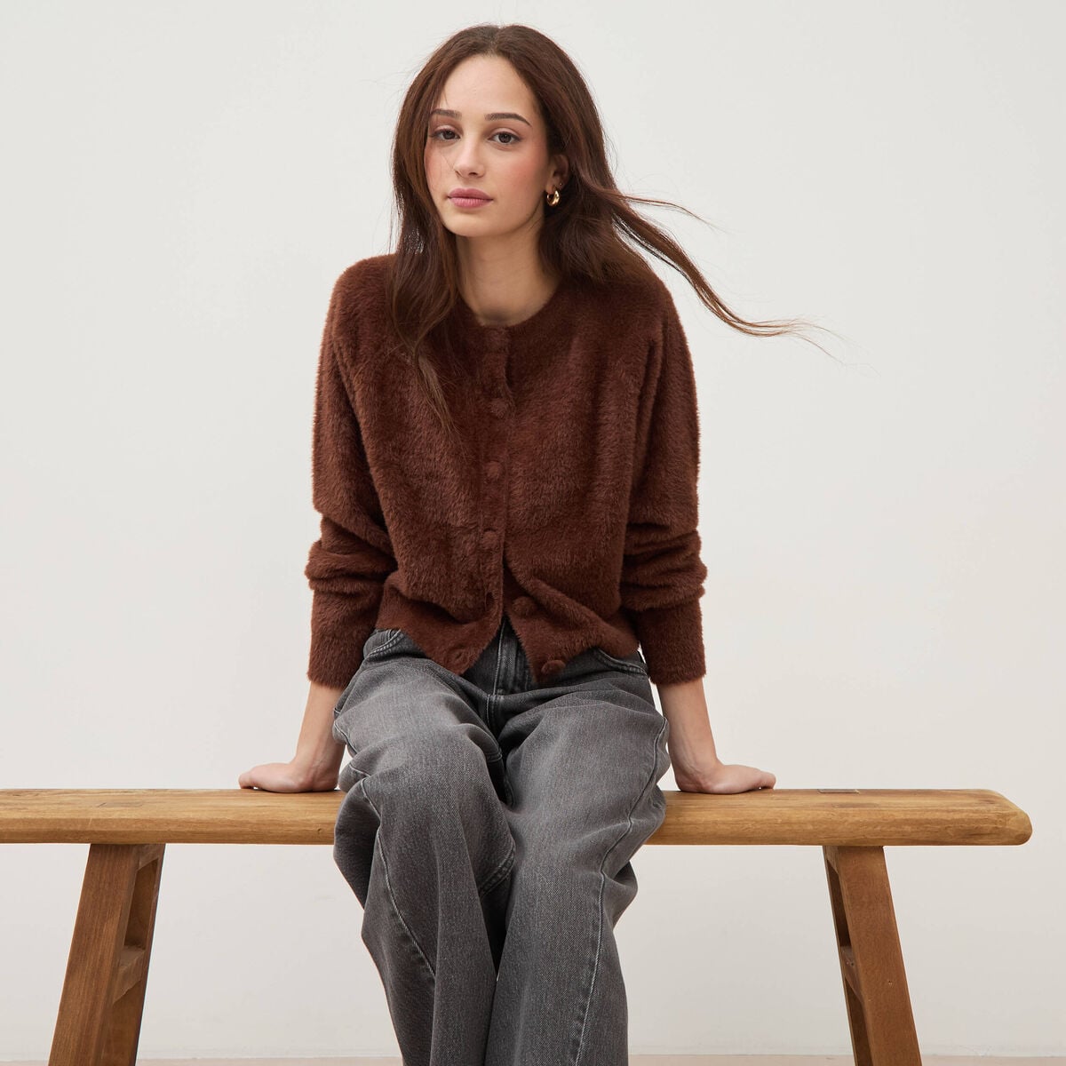 Gilet droit manches longues col rond marron femme