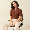 Polo col polo manches coude en coton marron fonc&eacute; femme