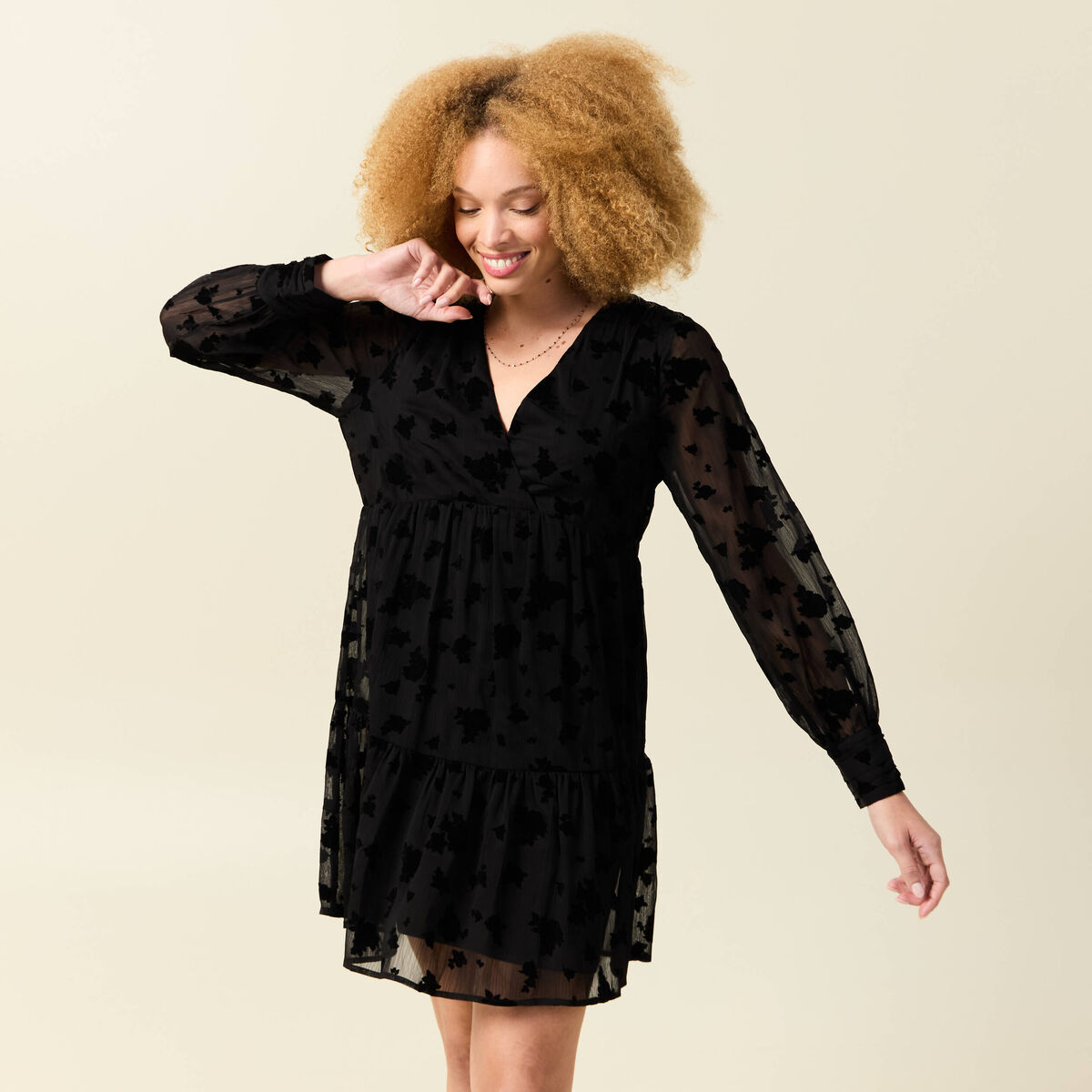 Robe manches longues en voile doubl&eacute;e noir femme