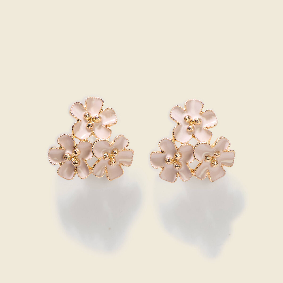 Boucles d'oreilles rose poudr&eacute;e femme