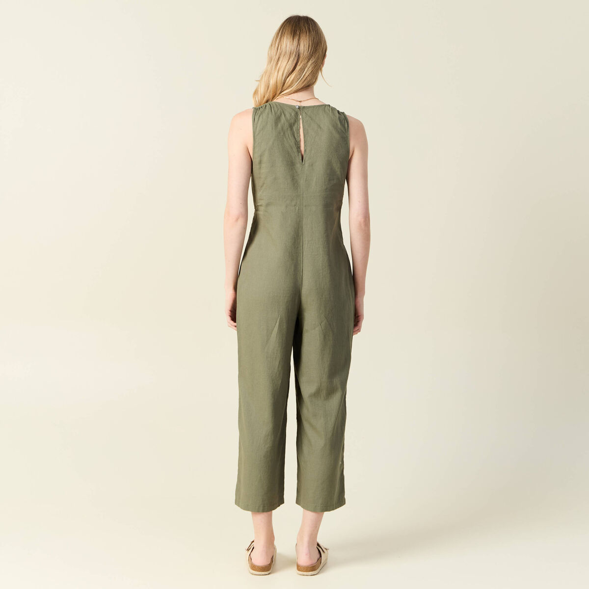 Combinaison pantalon col en V vert kaki femme