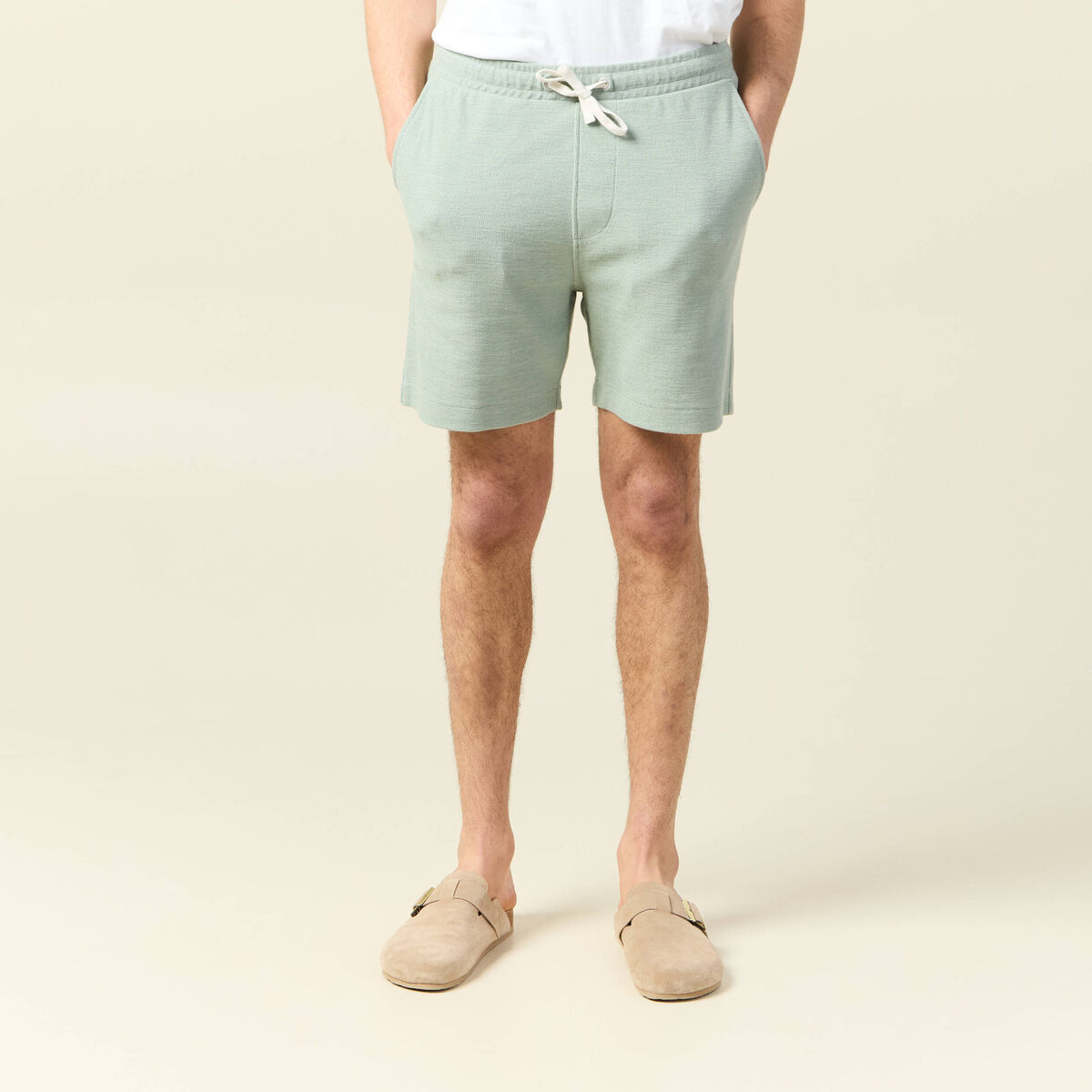 Short droit avec cordon vert olive homme