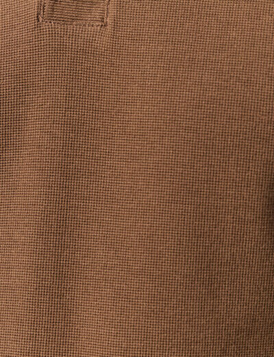Polo cintré col cubain manches courtes marron homme