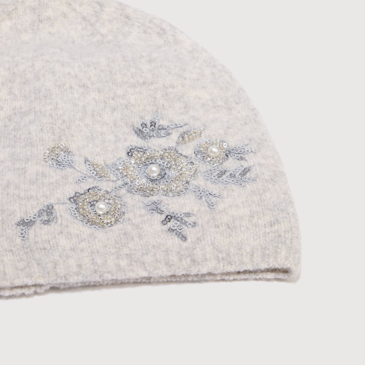 Bonnet avec broderie gris clair femme
