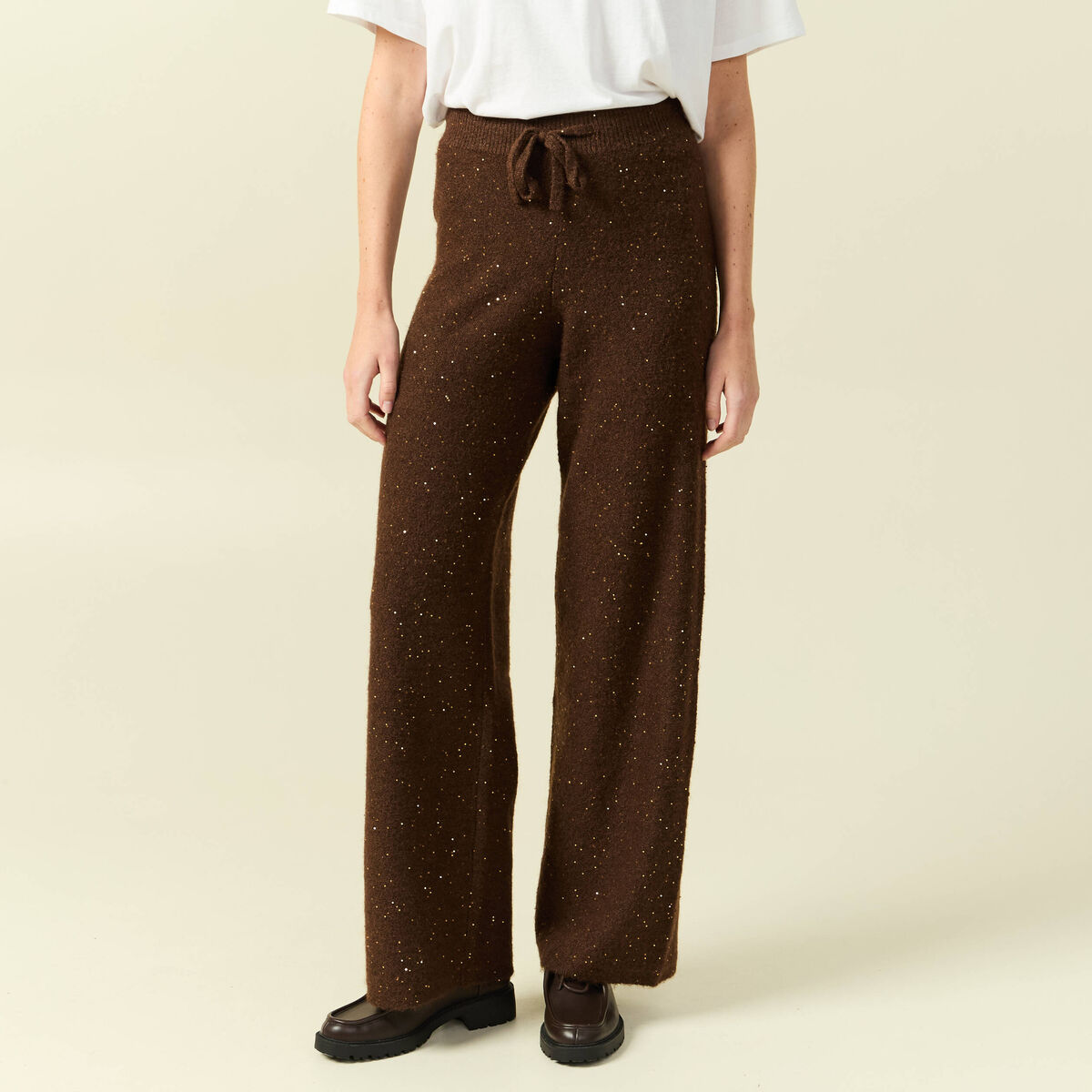 Pantalon large taille haute en maille marron fonc&eacute; femme