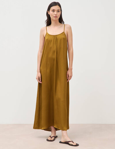 Robe bretelle satin&eacute;e col rond vert olive femme