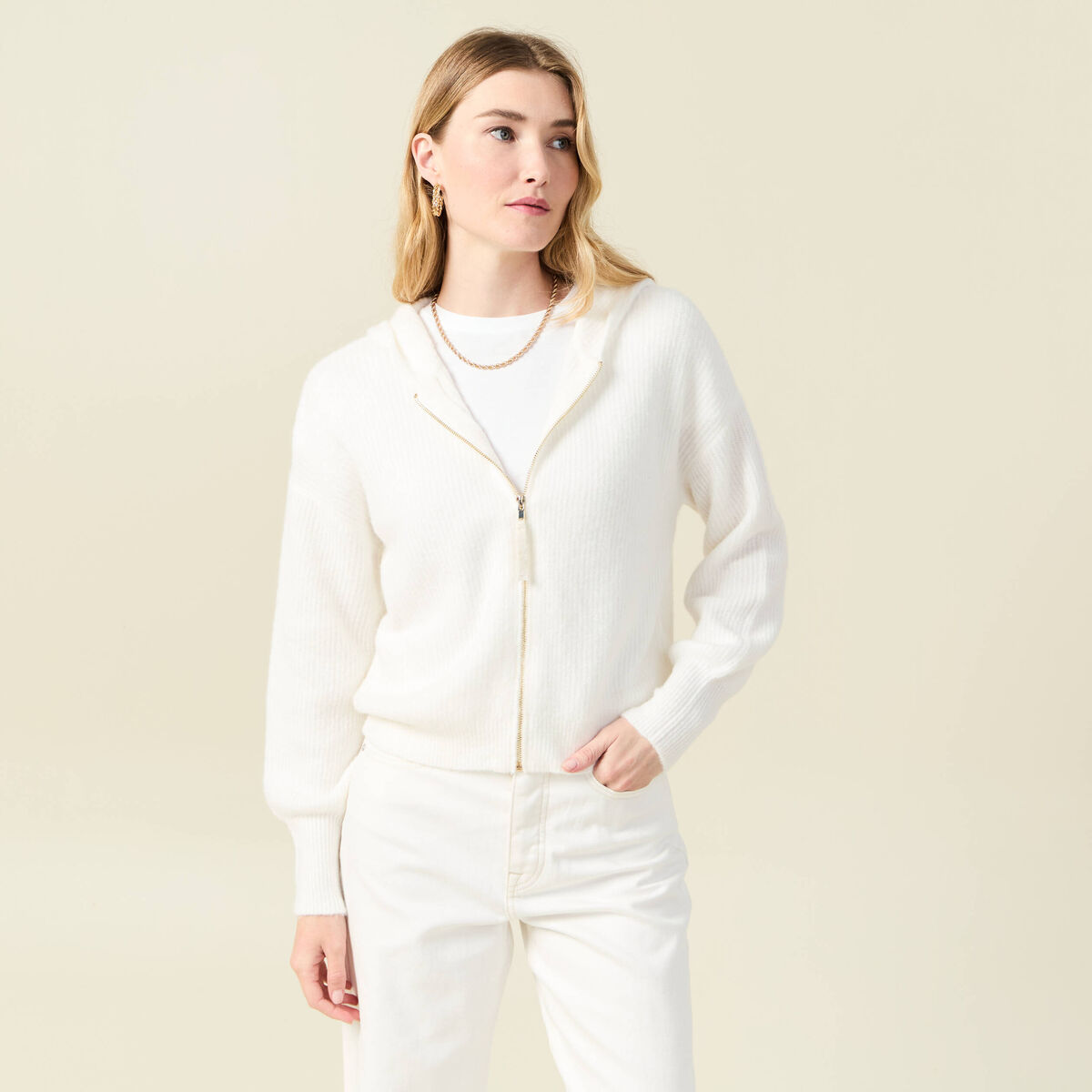 Gilet manches longues capuche ecru femme