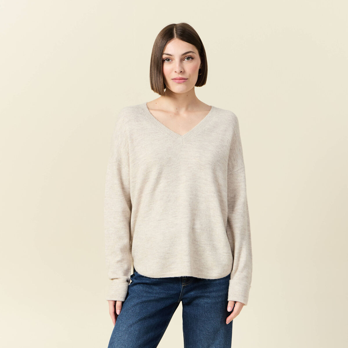 Pull manches longues col en V creme femme