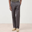 Pantalon chino gris fonc&eacute; homme