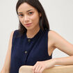 Pull droit court sans manches col rond bleu marine femme